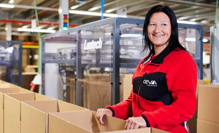 Guardian Freight Link employee